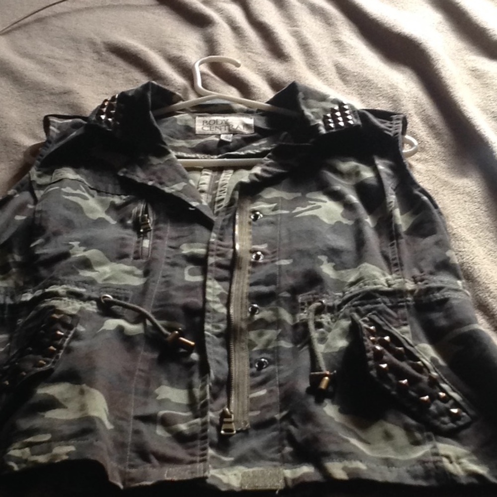 Women's Camo Vest